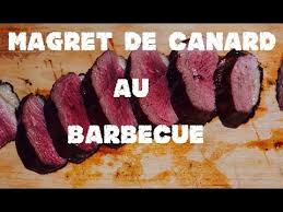 Chou chinois et magret de canard teriyaki ingrédients: Magret De Canard Fume Et Nature Au Barbecue 2 Recettes 2 Cuissons Youtube