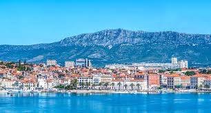 Der berühmte diokletianspalast bildet das zentrum der altstadt von split und zählt zu unseren top 10 sehenswürdigkeiten von kroatien. Yachtcharter Marina Split Aci