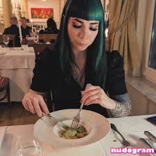 AllThingsSkarlett  Chloe Drinkwater  Skarlett Riot Singer  skarlett_sr  Фото утечки OnlyFans обнаженная №30 - Nudogram v2.1