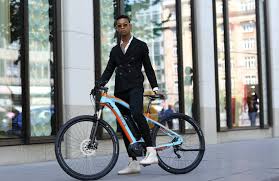 Simply put, if you want an ebike that accelerates fast, climbs well, and can travel long distances on a single charge, then buy one with a battery that has high voltage and high amp hours. Die 5 Besten Urban E Bike Marken Mit Design Faktor Fur Die City