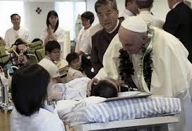 Resultado de imagen de Jesús curando a los leprososY el Papa Francisco y Hospitales de la salud