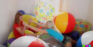 We did not find results for: Giant Inflatable Beachball From Rubyourtoy Signed By Alexis And Karol 1916190394