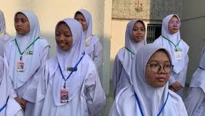 Pelajar tingkatan 1 semua pelajar tingkatan 1 perlu mendapatkan emel kpm dan mengaktifkan akaun tersebut untuk sesi pembelajaran secara google classroom (gc). Penggunaan Kad Matrik Dalam Urusan Science Girls School
