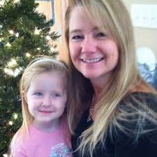 Julie Lind Dahl (@happydahlly)