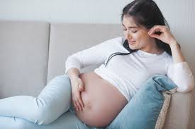 Adanya benjolan pada payudara wanita hamil perlu dipantau selama kehamilan dan setelah persalinan (postpartum). Tips Atasi Nyeri Tulang Rusuk Saat Hamil Kumparan Com