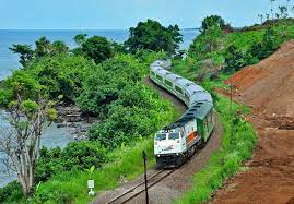 Check spelling or type a new query. 10 Pemandangan Menarik Dan Unik Yang Bisa Kamu Lihat Ketika Naik Kereta Di Indonesia