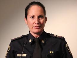 Julie Craddock's Instagram, Twitter & Facebook