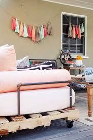 Great savings & free delivery / collection on many items. How To Build A Pallet Daybed Pretty Prudent