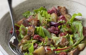 Salade Chaude Aux Gesiers Recette En 2020 Salade Chaude Gesier Salade Gesiers
