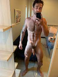 OMG, hes naked: Fashion model Wolver_peen - OMG.BLOG