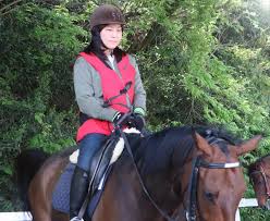 乗馬 服装 女性