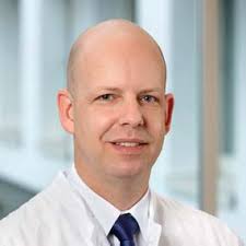 WAS BRAUCHEN WIR WIRKLICH?