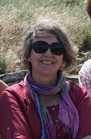 Laura Surtees's Instagram, Twitter & Facebook