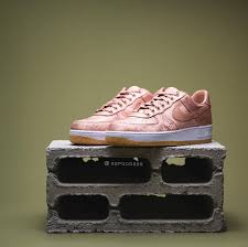 But when i tried to inspect element and changed size Clot X Nike Air Force 1 Rose Gold Silk