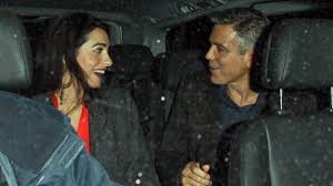 George timothy clooney)‏؛ المعروف باسمه الفني جورج كلوني (بالإنجليزية: ØµÙˆØ± ØªÙƒØ´Ù Ø§Ù„ÙØ±Ù‚ Ø¨Ø¹Ù…Ø± Ø¬ÙˆØ±Ø¬ ÙƒÙ„ÙˆÙ†ÙŠ ÙˆØ¹Ø±ÙˆØ³Ù‡ Ø§Ù„Ù„Ø¨Ù†Ø§Ù†ÙŠØ©