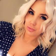 Carla Larkin's Instagram, Twitter & Facebook