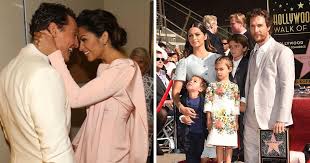 Леви алвес макконахи (07.07.2008), ливингстон алвес. Matthew Mcconaughey Schenkt Seiner Frau Nach 13 Jahren Immer Noch Von Hand Geschriebene Liebesgedichte