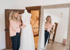 Mit unseren tipps finden sie das passende brautkleid. Brautladen Fotografie In Friedberg Bei Augsburg