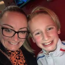 Kerrie White (KerrieW1980@)