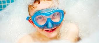 Mit lustig buntem badespielzeug namhafter marken macht das baden gleich doppelt spaß. 5 Spiele Fur Die Badewanne Lustiger Badespass Fur Ihre Kinder