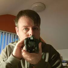 28 year old me around real adults vs 28 year old me around kids and  teenagers