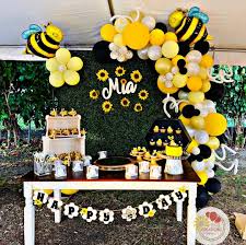 $500 store credit to noritake china. ð™»ðšžðš¡ðšŽ ð™ºðš›ðšŽðšŠðšðš'ðš˜ðš—ðšœ On Instagram Isn T This Bee Utiful Bee Bees Beeparty Bee Birthday Party Bee Themed Birthday Party Bee Birthday Theme