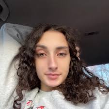 What is everyone looking for at dg this morning. I just went to one but I  don't know what to look for