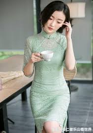 复古风占领街头 穿一袭优雅的旗袍 优雅又知性的东方女人味 韵味 chinese dress bodycon dress fashion