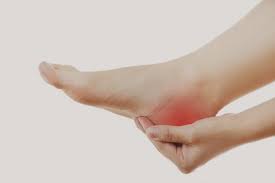 Je me suis chopé au début de l'été une douleur, qui s'étend sous la voute plantaire. L Osteopathie Et La Douleur Du Talon Consultez Un Specialiste A Paris Osteo Auteuil