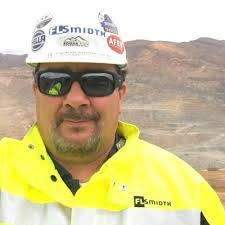 Phil Sledge's Instagram, Twitter & Facebook