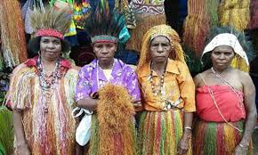 Contoh baju adat papua kartun paling hist. Ini 6 Pakaian Adat Papua Yang Perlu Kamu Ketahui Bukareview