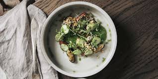 Topped with pomegranate seeds, green chutney and yogurt, it makes a stunning. Top 15 Vegetarian And Vegan Restaurants Www Visitstockholm Com