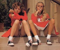 Cheerleaders — Retro-Fucking