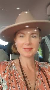 Thank you Emma, Karen, Genevieve, Jen & Sue for such an amazing day,  amazing company, amazing modalities & amazing food ❤🙏, Next Medicine Wheel  & Sound Bath with myself & Susan Howlett is Feb 18th ...