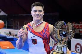 На шести снарядах нагорный показал суммарный. 23 Letnij Gimnast Iz Rostova Vozglavil Yunarmiyu Obshestvo Sobytiya Obshestvo Aif Rostov Na Donu