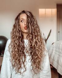 20 curly hair highlights to fall in love with. Pictures Of Long Curly Hair Archives New Long Hairstyles Haircuts