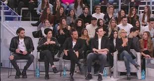 «ti siamo vicini», «sei un guerriero». Jacopo E Francesco Accedono Al Serale Ospiti In Studio Giordana Angi Alberto Urso Michele Bravi Enrico Nigiotti E The Kolors Brave Amici 22 Febbraio