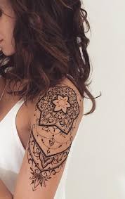 Pin By Dani Cervone On Henna Tattoos Girl Shoulder Tattoos Shoulder Tattoo