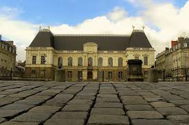 Parlement De Bretagne Rennes Bretagne Rennes House Styles
