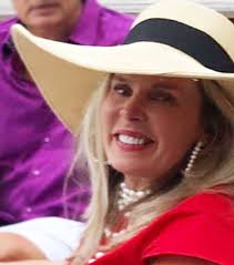 Barbara Wilde's Instagram, Twitter & Facebook