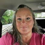 Amy Mechling's Instagram, Twitter & Facebook