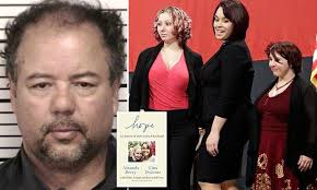 Cleveland kidnapping victims Amanda Berry and Gina Dejesus pen book
