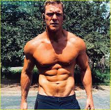 Alan Ritchson to Star in 'Jack Reacher' TV Series as Title Role!: Photo  4480459 | Alan Ritchson, Jack Reacher, Television Pictures | Just Jared