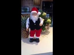 We have anna kendrick and snoop dogg to thank for the here comes santa claus tiktok trend. Dancing Toy Santa Singing Santa Claus Is Coming To Town Youtube