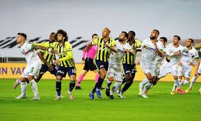 Haftasında sahasında atakaş hatayspor ile karşı karşıya geldi. Fenerbahce Alanyaspor Macinda Var Cizgisi Tartisma Yaratti Aspor