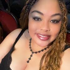 Sherry Wicks's Instagram, Twitter & Facebook