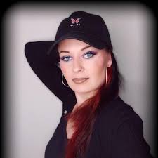 Auf die besten Freundschaften! 💛 Bestelle dir jetzt unseren Kalender  Freundschaft: tinyurl.im/LM_Kalender2021 🌸🌸🌸