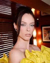 The perfect glam look doesn't exi… 😘 @salvadorgonzalezmakeup 😘  @carolynrosecina