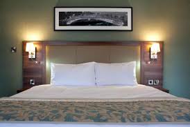 Jurys inn dublin christchurch is typically below the average price of 4 star hotels in dublin. Jurys Inn Dublin Parnell Street Dublin Aktualisierte Preise Fur 2021