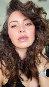 Jen Sun's Instagram, Twitter & Facebook